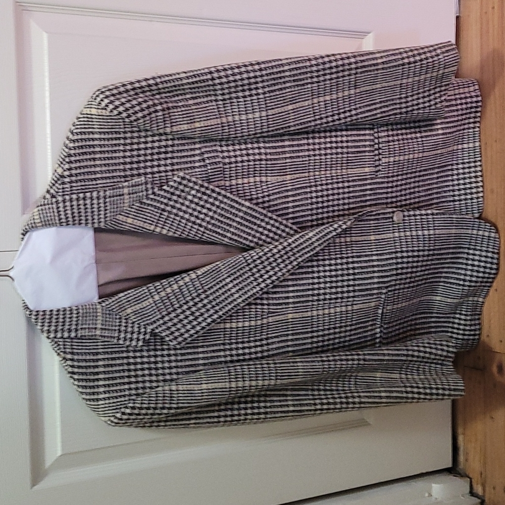 Vintage 80’s Givenchy Houndstooth Plaid Sp…